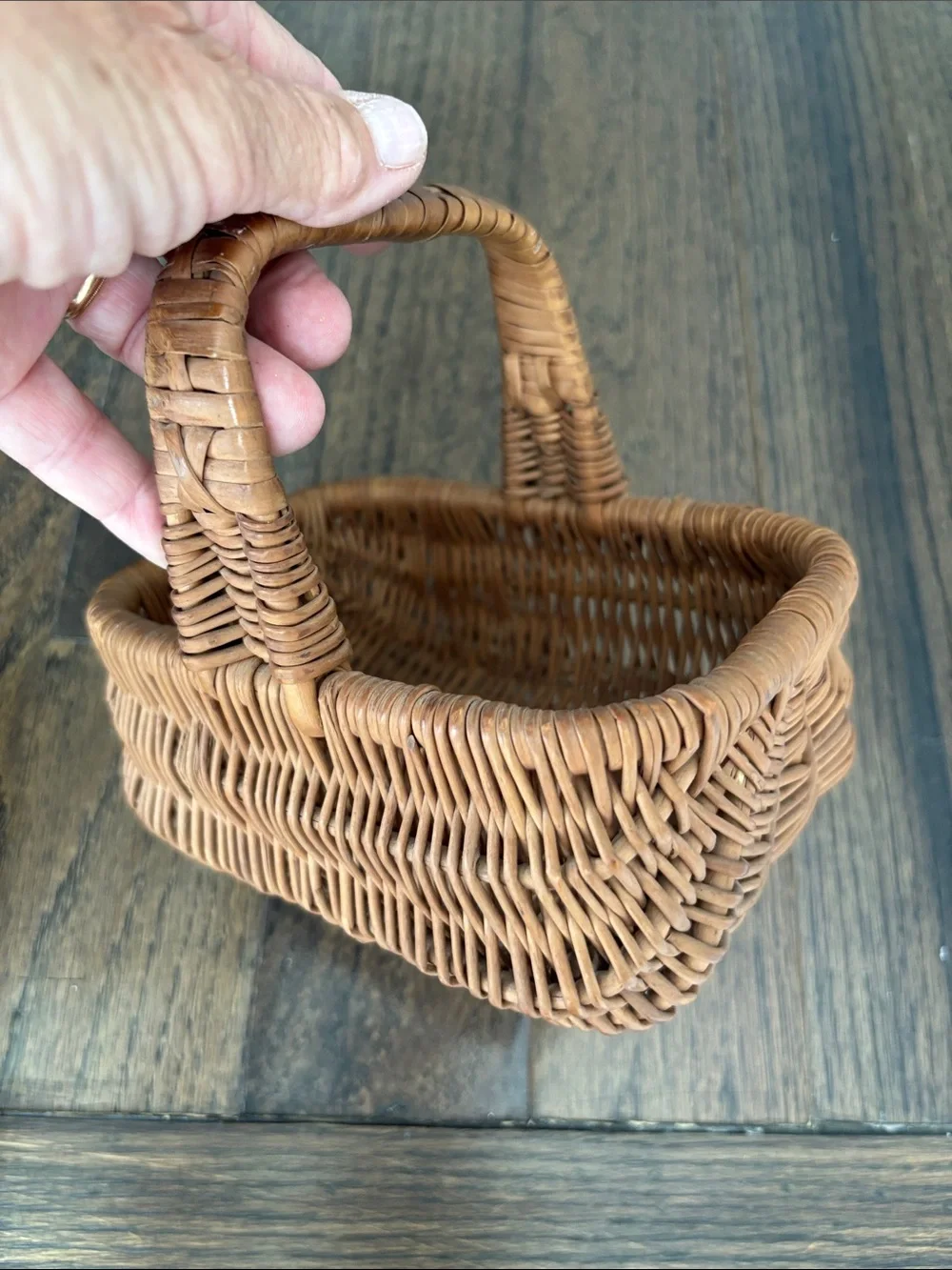 Vintage rattan basket with handle, rectangle, 7x2.5”